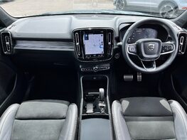 Volvo XC40 RECHARGE T5 R-DESIGN PRO 2
