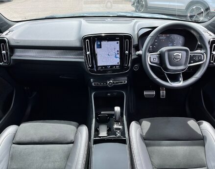 Volvo XC40 RECHARGE T5 R-DESIGN PRO 2
