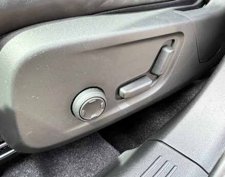 Volvo XC40 RECHARGE T5 R-DESIGN PRO 57