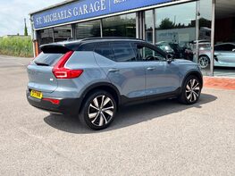 Volvo XC40 RECHARGE T5 R-DESIGN PRO 8