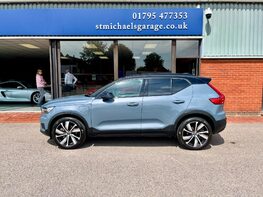 Volvo XC40 RECHARGE T5 R-DESIGN PRO 11