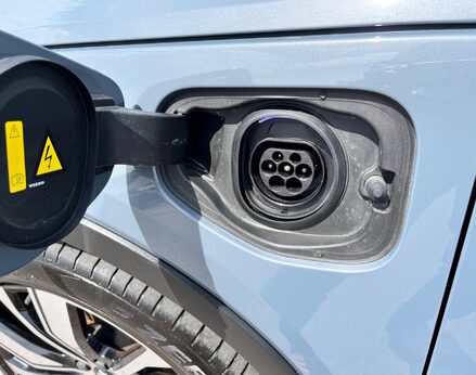 Volvo XC40 RECHARGE T5 R-DESIGN PRO 64
