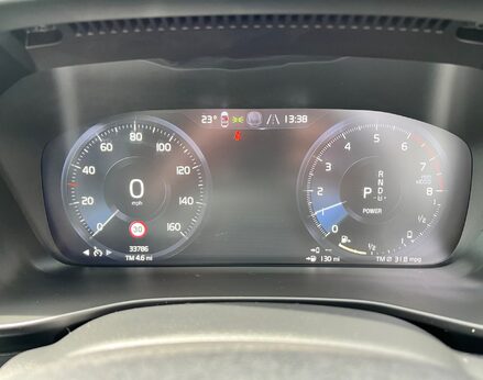 Volvo XC40 RECHARGE T5 R-DESIGN PRO 21