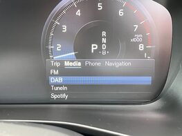 Volvo XC40 RECHARGE T5 R-DESIGN PRO 26