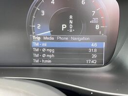 Volvo XC40 RECHARGE T5 R-DESIGN PRO 27