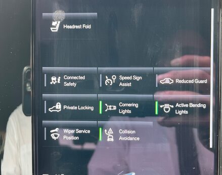 Volvo XC40 RECHARGE T5 R-DESIGN PRO 33