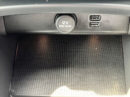 Volvo XC40 RECHARGE T5 R-DESIGN PRO 44