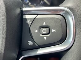 Volvo XC40 RECHARGE T5 R-DESIGN PRO 49