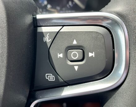 Volvo XC40 RECHARGE T5 R-DESIGN PRO 49