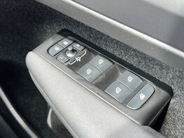 Volvo XC40 RECHARGE T5 R-DESIGN PRO 53