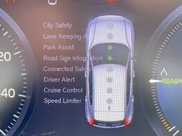 Volvo XC40 RECHARGE T5 R-DESIGN PRO 22