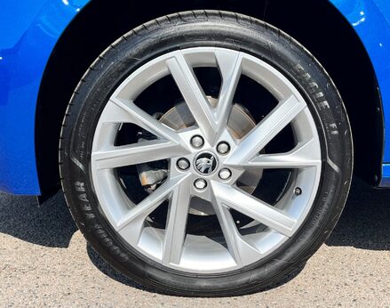 Skoda Kamiq SE L EXECUTIVE TSI 13