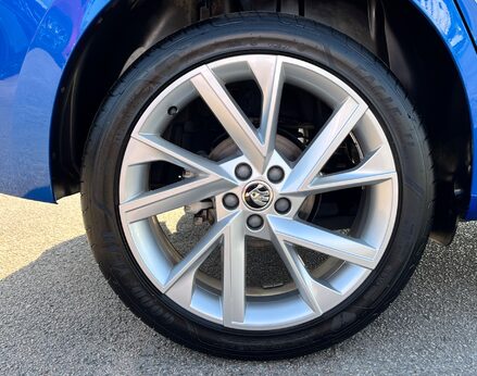 Skoda Kamiq SE L EXECUTIVE TSI 15