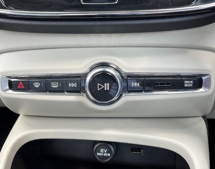 Volvo XC40 T4 INSCRIPTION 40