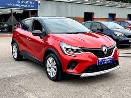 Renault Captur ICONIC TCE 4