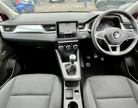 Renault Captur ICONIC TCE 2