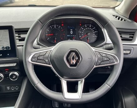 Renault Captur ICONIC TCE 20
