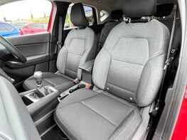 Renault Captur ICONIC TCE 63