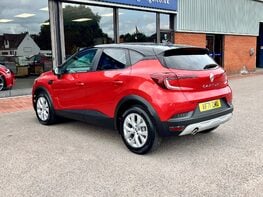 Renault Captur ICONIC TCE 9