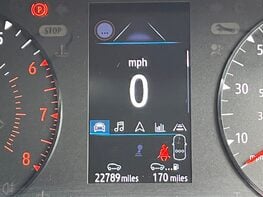 Renault Captur ICONIC TCE 22