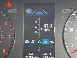 Renault Captur ICONIC TCE 29