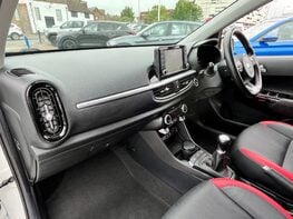 Kia Picanto GT-LINE S 17