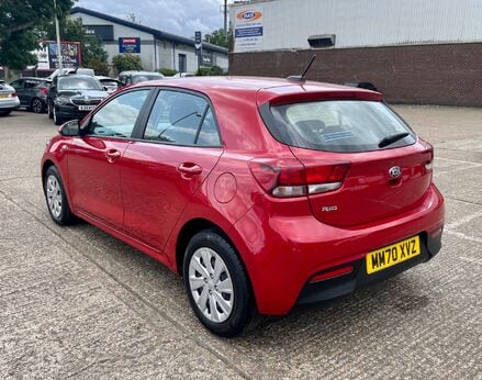 Kia Rio 1 9