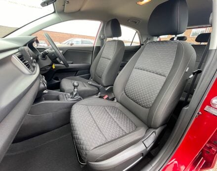 Kia Rio 1 41
