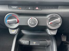 Kia Rio 1 29