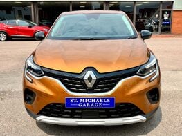 Renault Captur ICONIC TCE 5
