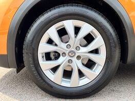 Renault Captur ICONIC TCE 13