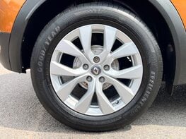 Renault Captur ICONIC TCE 15