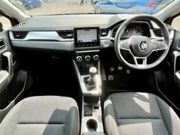 Renault Captur ICONIC TCE 2
