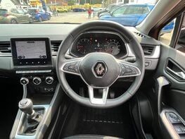 Renault Captur ICONIC TCE 19