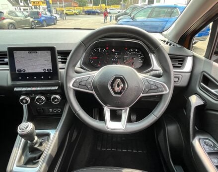 Renault Captur ICONIC TCE 19