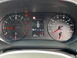 Renault Captur ICONIC TCE 21
