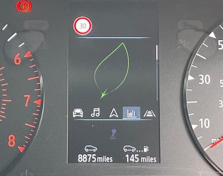 Renault Captur ICONIC TCE 26