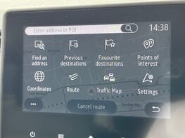 Renault Captur ICONIC TCE 36