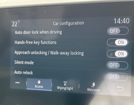Renault Captur ICONIC TCE 43
