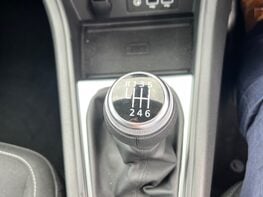 Renault Captur ICONIC TCE 51