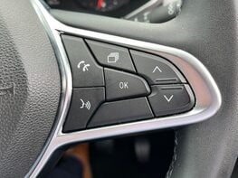 Renault Captur ICONIC TCE 55