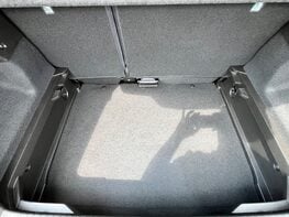 Renault Captur ICONIC TCE 68