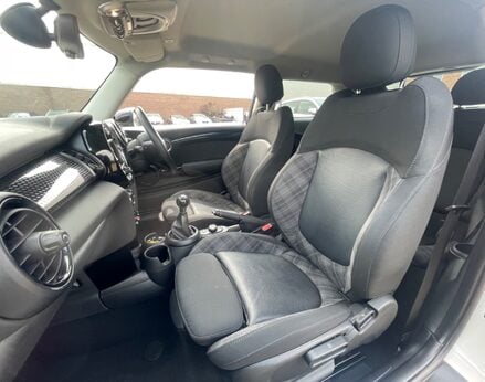 Mini Hatch COOPER S 51