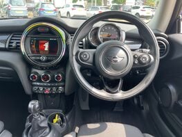 Mini Hatch COOPER S 18