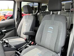 Ford Grand Tourneo Connect ACTIVE ECOBLUE 61