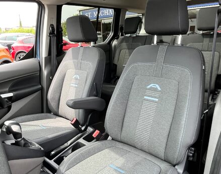 Ford Grand Tourneo Connect ACTIVE ECOBLUE 61