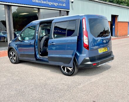 Ford Grand Tourneo Connect ACTIVE ECOBLUE 10