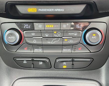 Ford Grand Tourneo Connect ACTIVE ECOBLUE 44