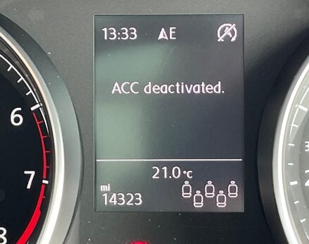 Volkswagen Touran SE FAMILY TSI 24