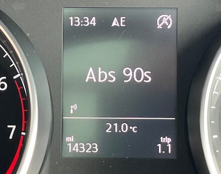 Volkswagen Touran SE FAMILY TSI 27